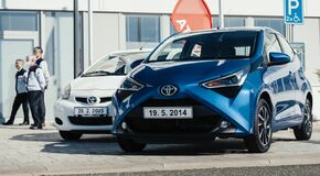 První zákazník odjel z kolínské Toyoty svým novým Aygo X